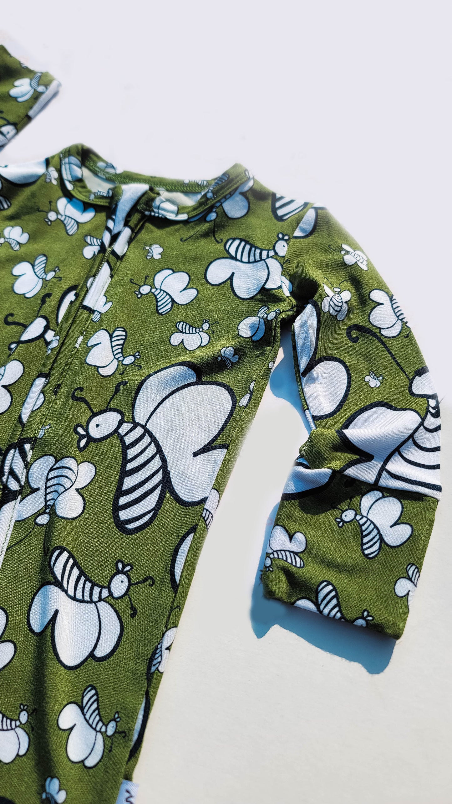 Butterfly: Long Sleeved Footed Zippies