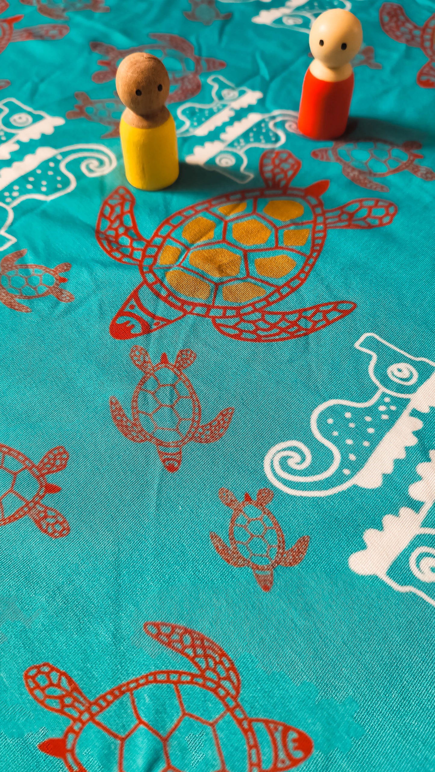 Gift Bundle: A Set of 3 Swaddles and Bandana Bibs