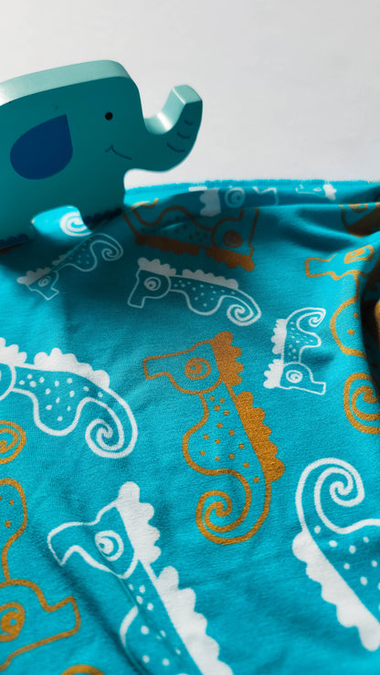 Gift Bundle: A Set of 3 Swaddles and Bandana Bibs