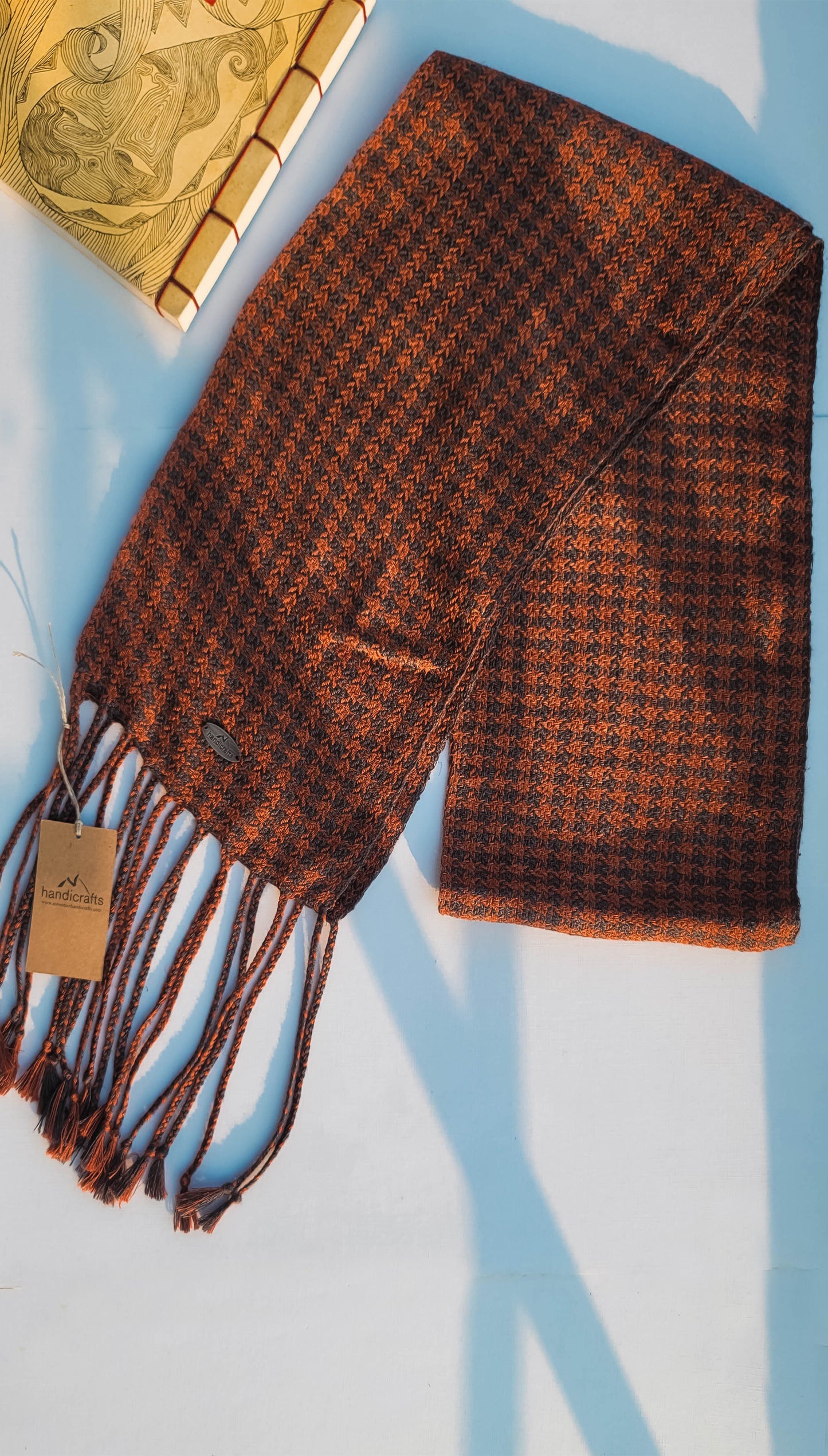 Tweel: Handwoven Scarf on a Table loom