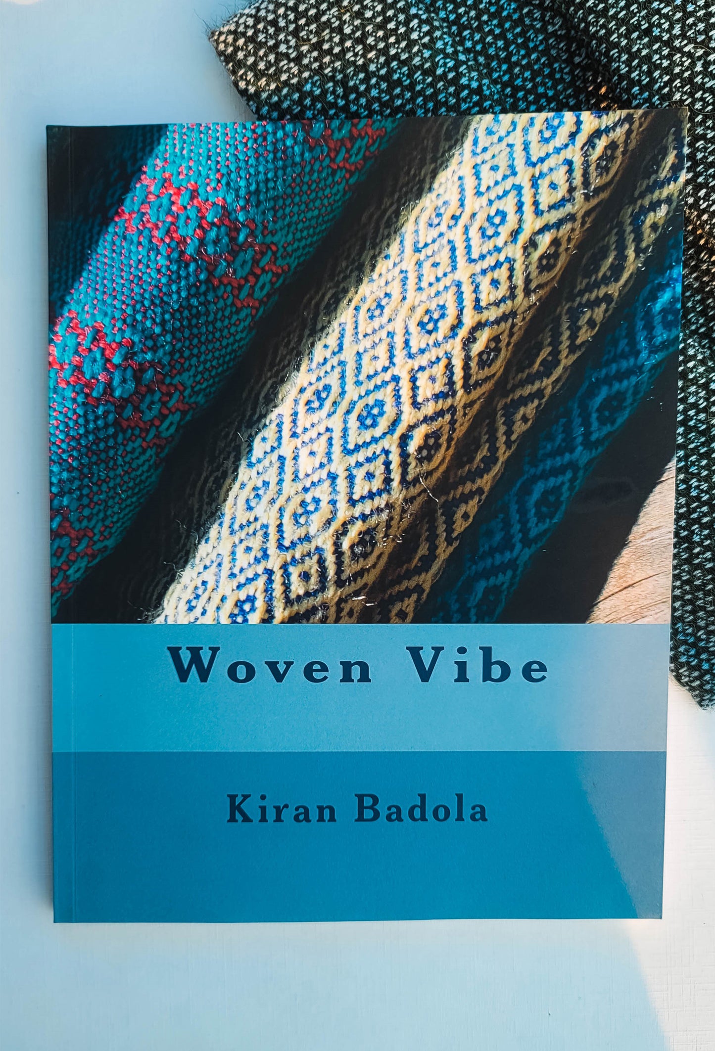 Woven Vibe: Textile Book